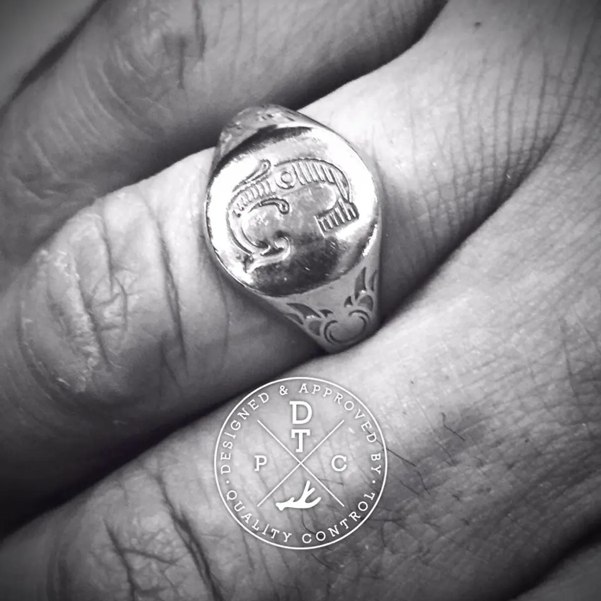 Medal Signet Wedding Band (Ring Set) — 9