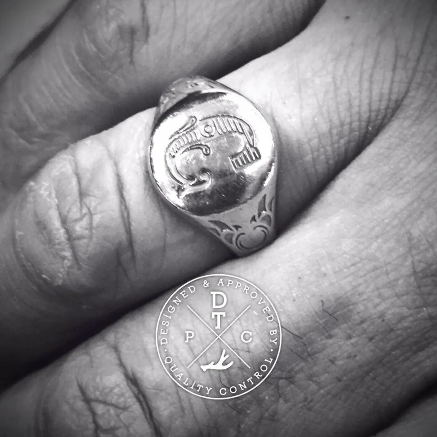 Medal Signet Wedding Band (Ring Set) — view 9