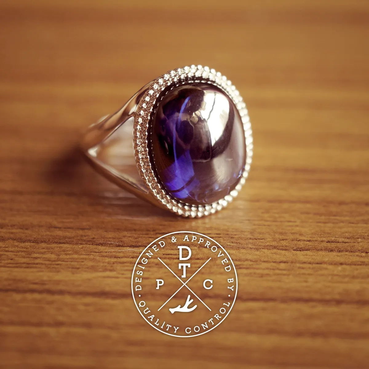 18k White Gold Sapphire Ring (Classic) — 1