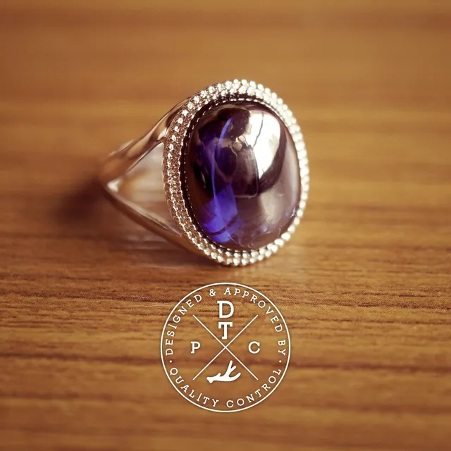 18k White Gold Sapphire Ring (Classic)