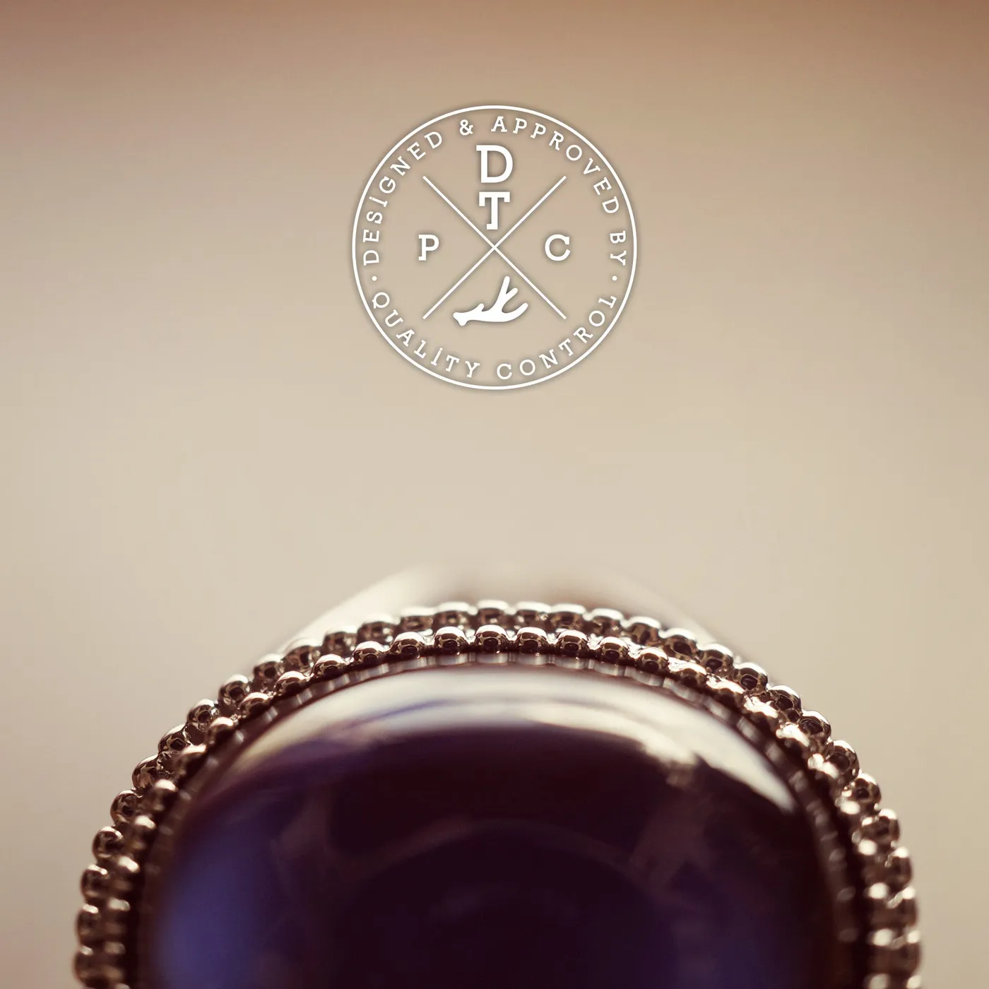 18k White Gold Sapphire Ring (Classic) — view 3
