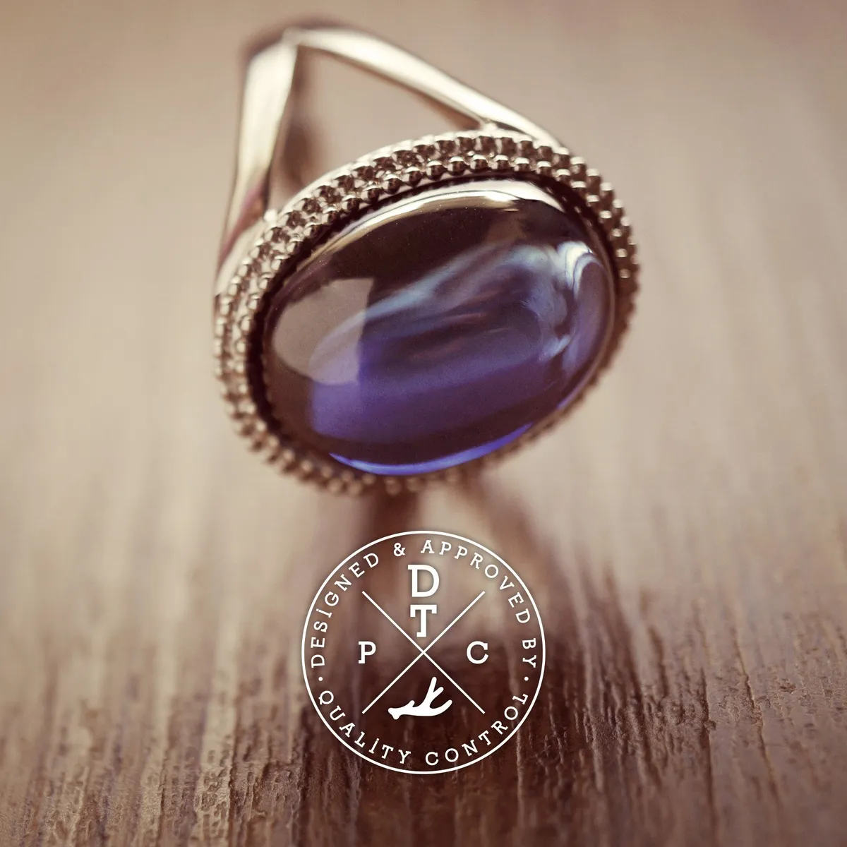 18k White Gold Sapphire Ring (Classic) — 4