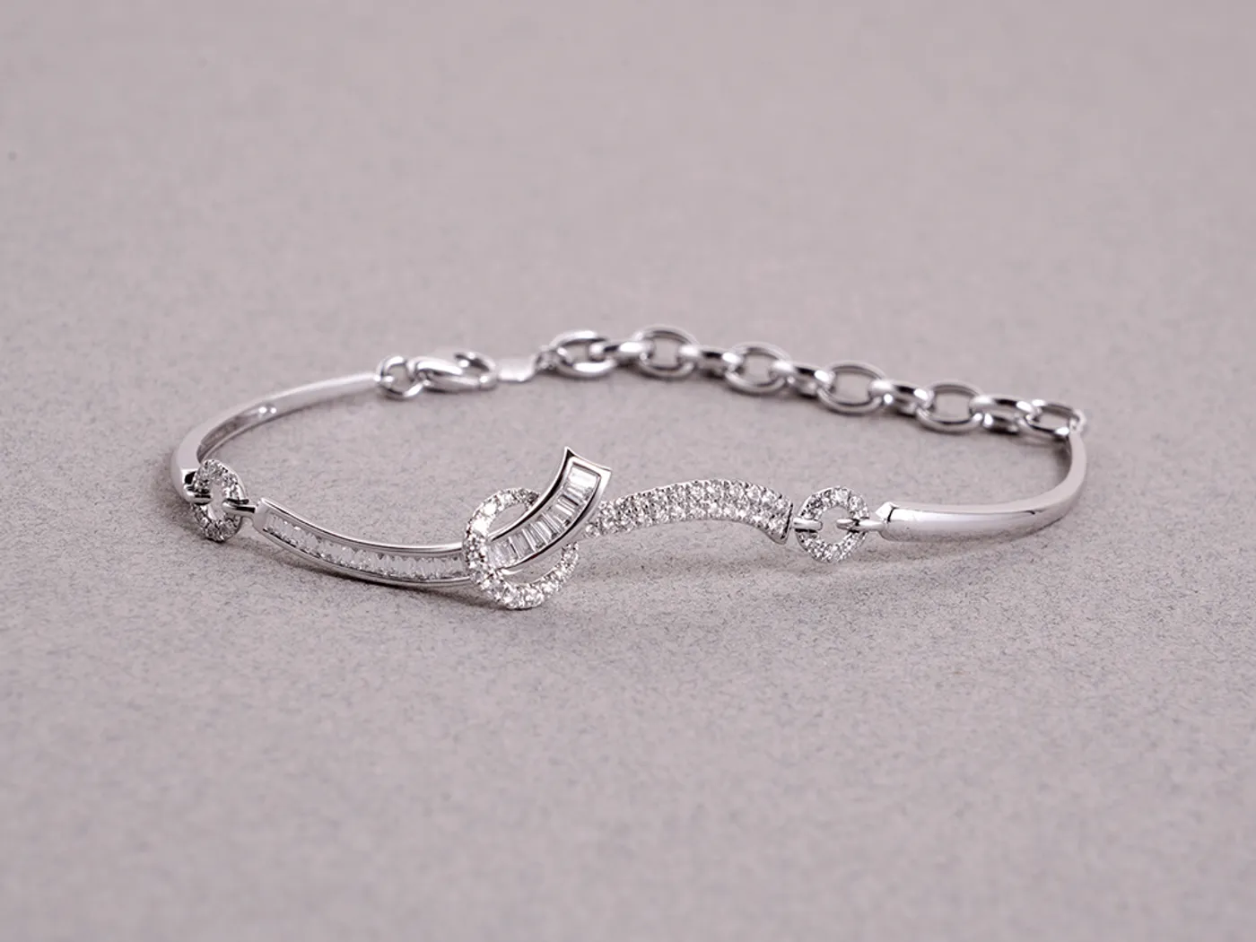 Bangle (repair) — view 1