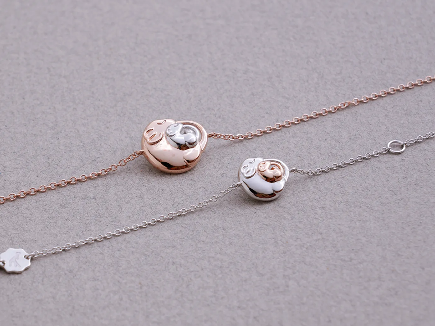 18k White & Rose Gold Bracelet Set (Mother & Daughter Mouse Set) — view 4
