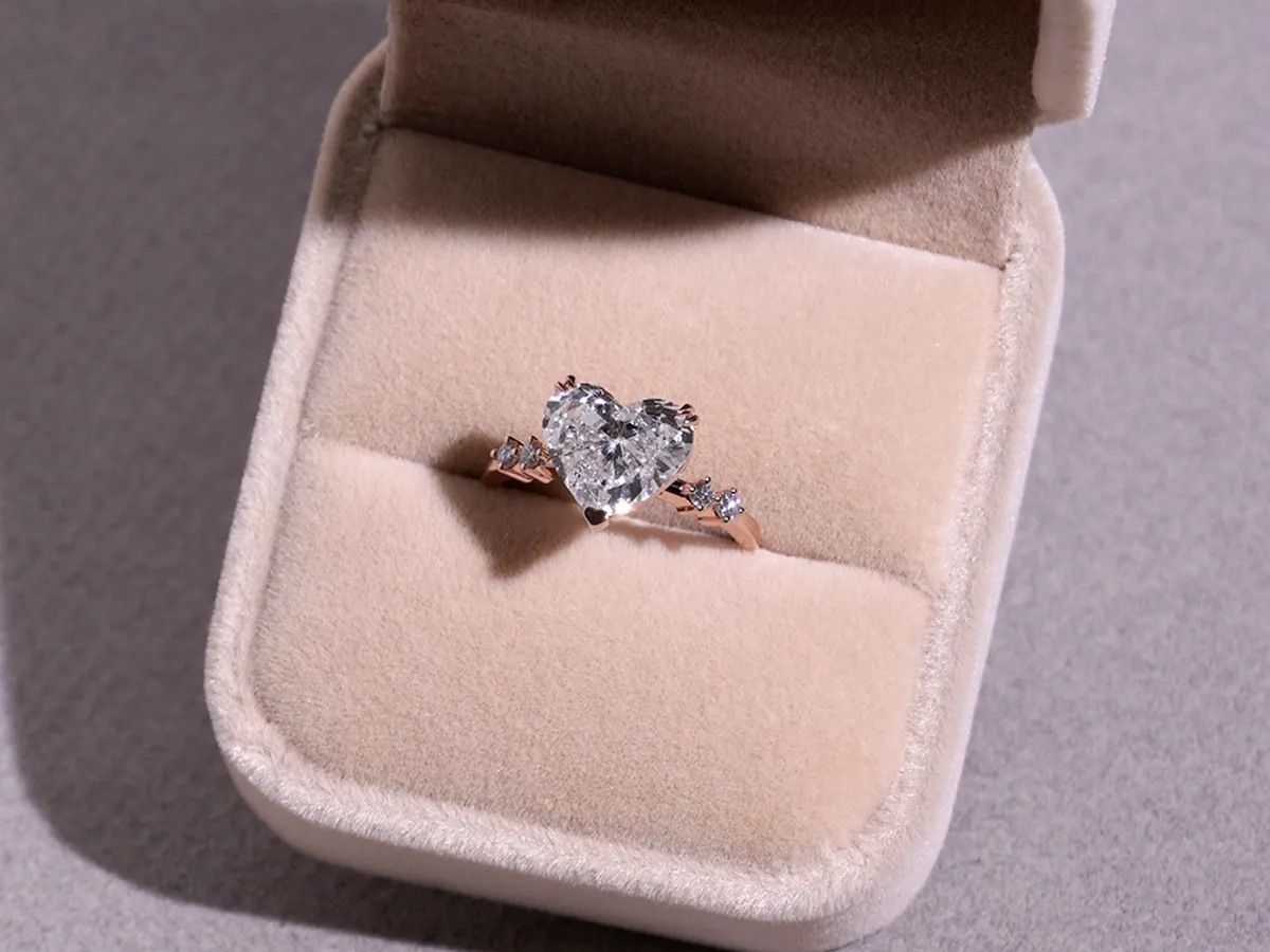 18k White Gold Diamond Ring (3ct heart shape) — 8
