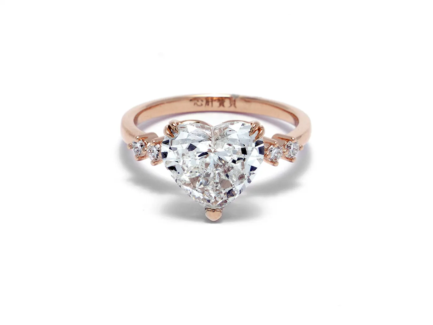 18k White Gold Diamond Ring (3ct heart shape) — view 7