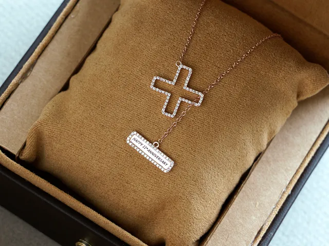 18k Rose Gold Diamond Necklace (10&1)