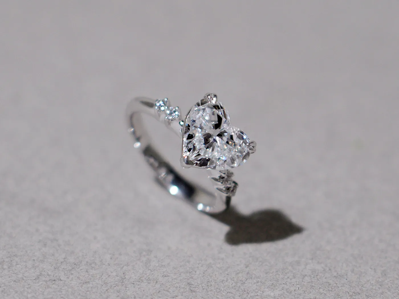 18k White Daimond Ring (heart shape) — view 3