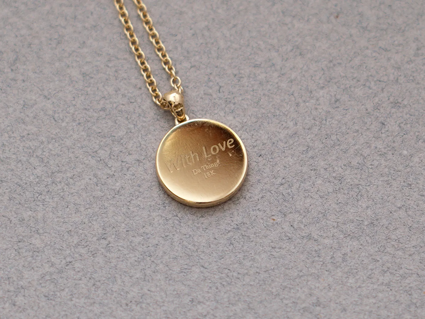 18k Yellow Gold Pendant with Necklace (Sun) — view 2
