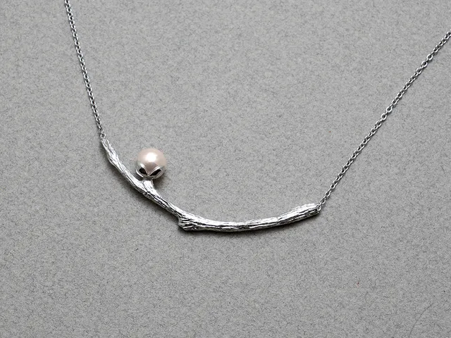 925 Silver Necklace with Pearl (Tree Bark)