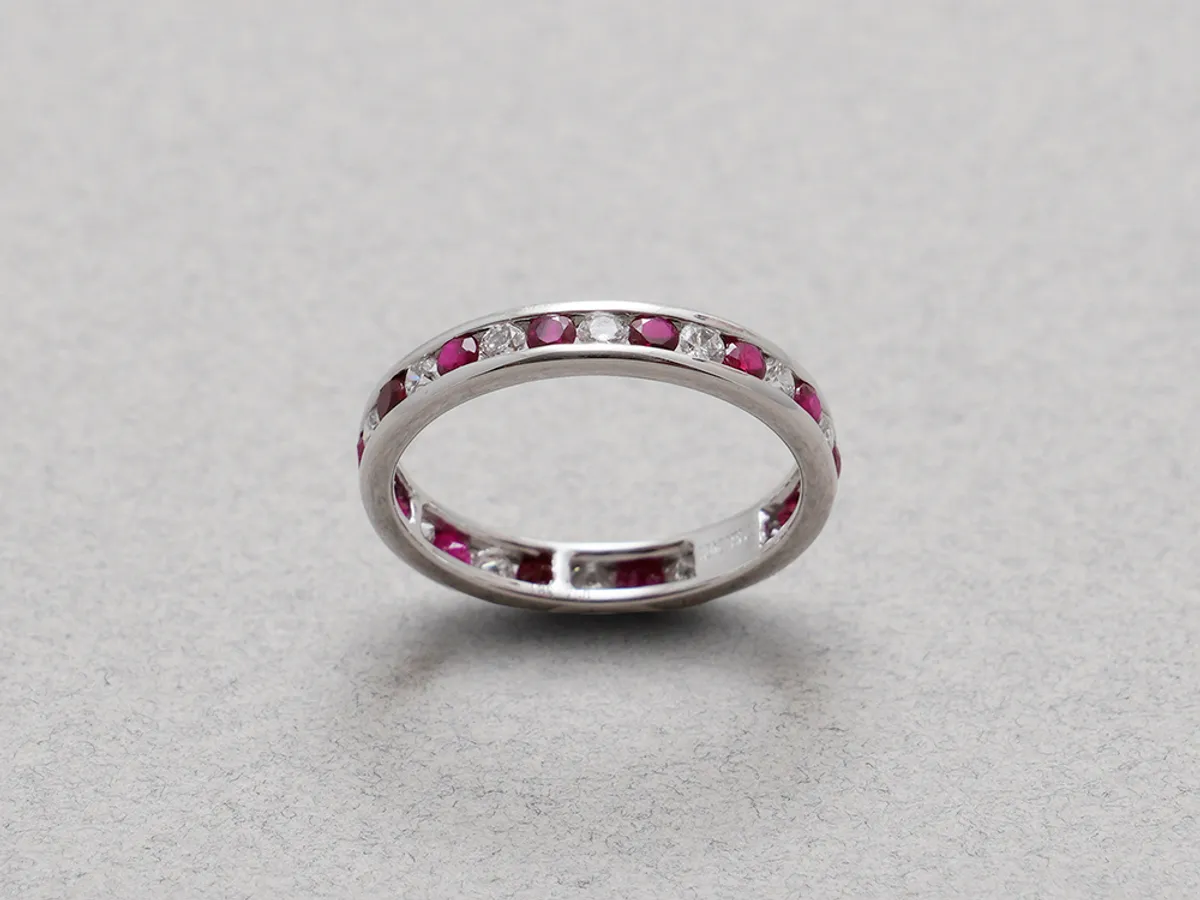 18k White Gold Diamond & Ruby Ring — 1