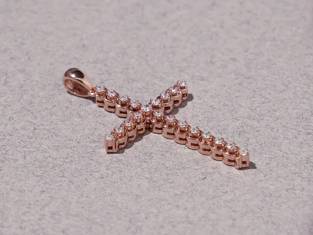 18k Rose Gold Pendant (Cross)