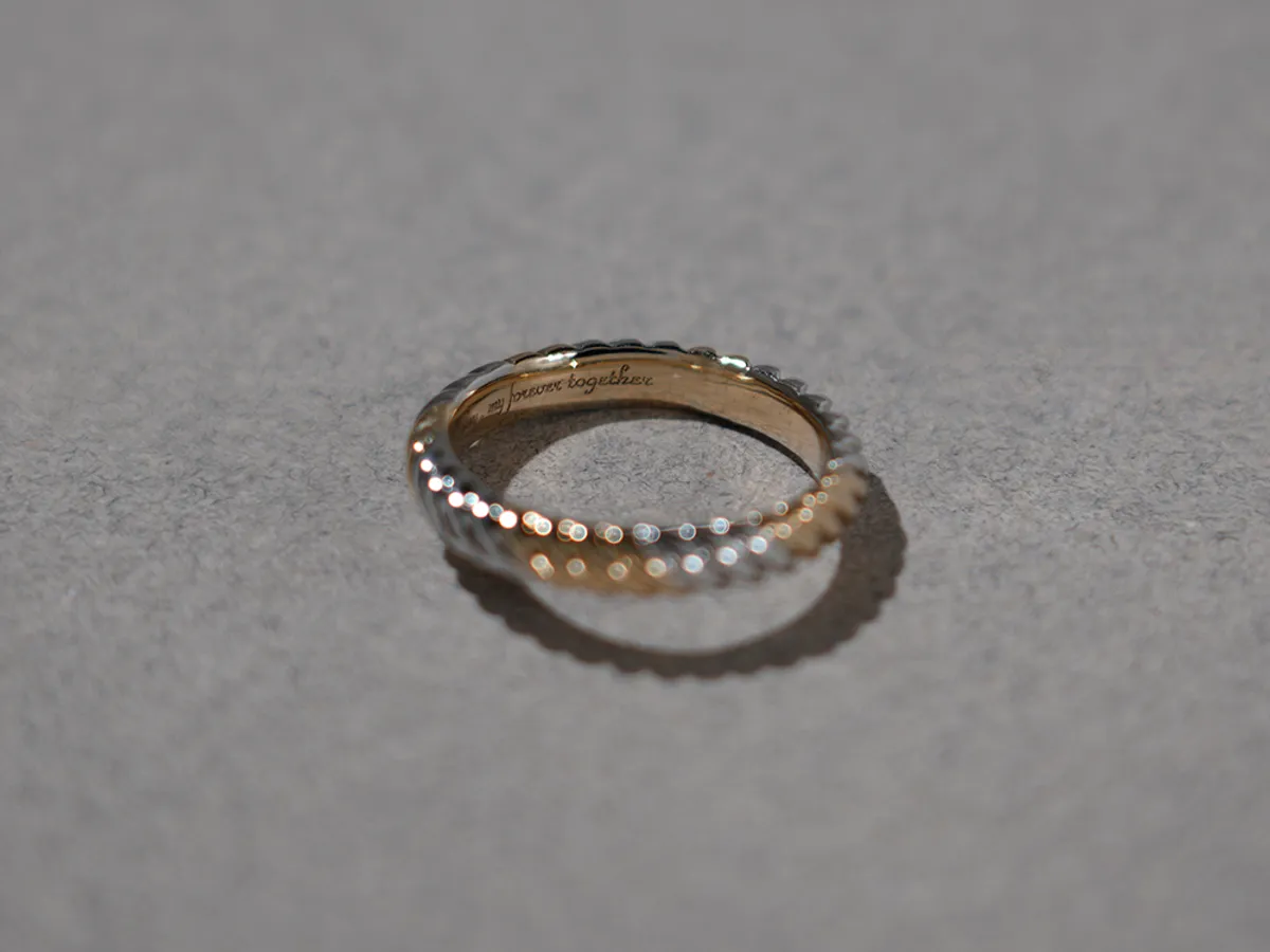 18k White & Yellow Gold Wedding Band — 1