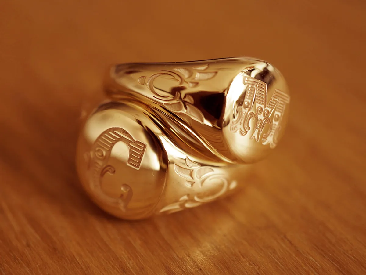Medal Signet Wedding Band (Ring Set) — 4