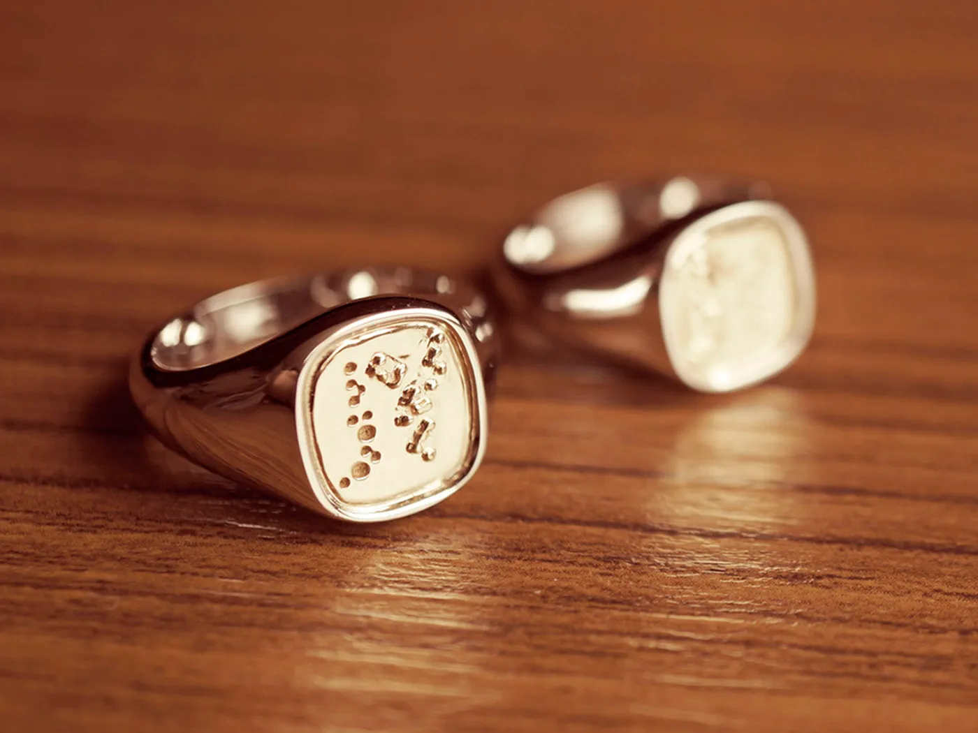 14k White & Yellow Gold Wedding Band — view 1