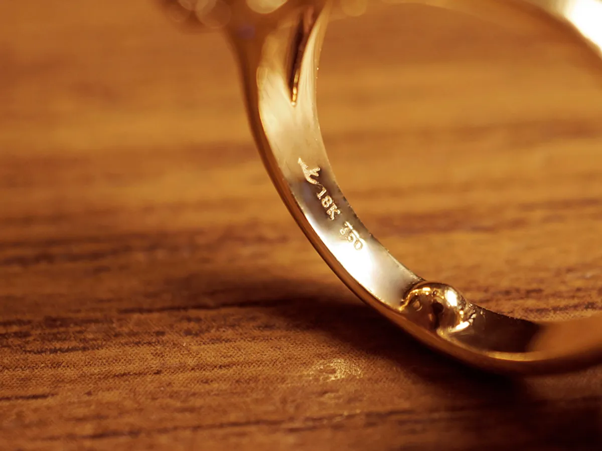 18k White Gold_Ring (with syn Sapphire) — 4