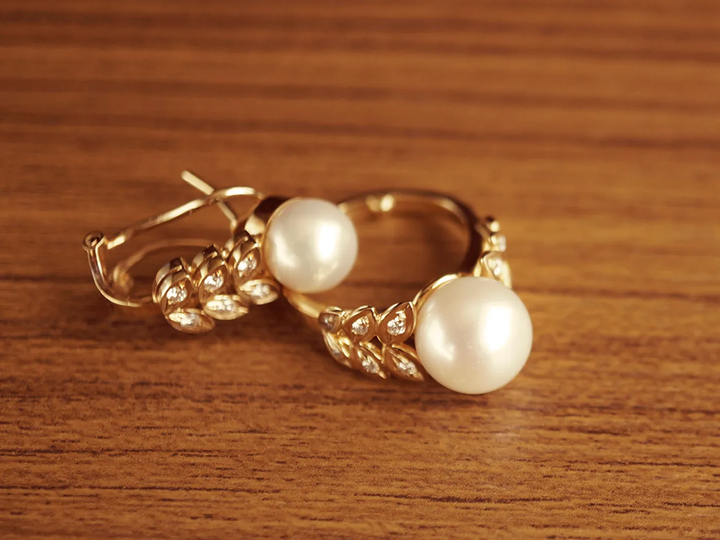 18k White Gold Ring (Pearl) — view 5