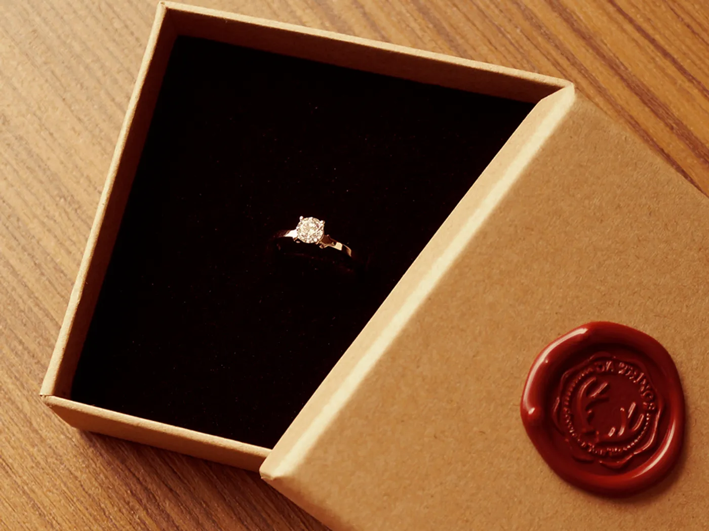 18k White Gold Diamond Ring (M) — view 1