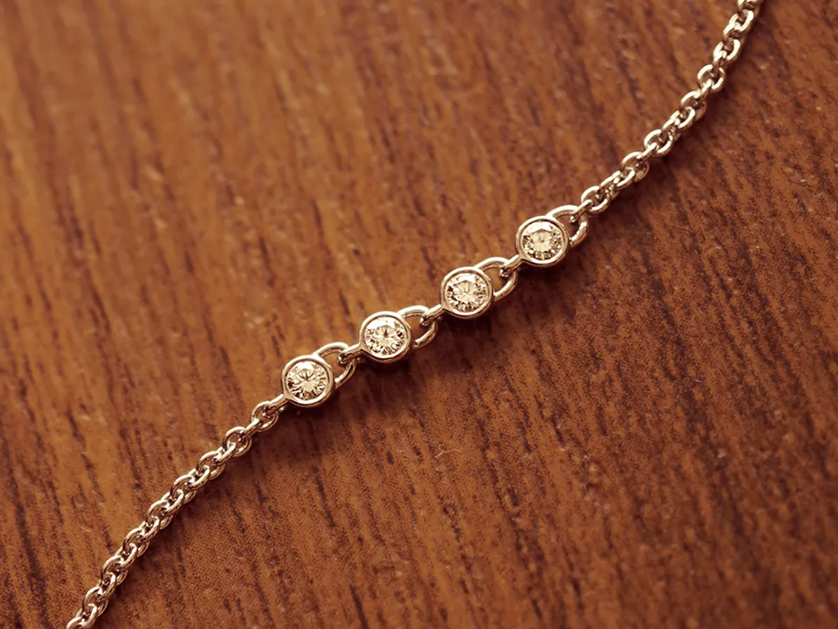 18k White Gold Diamond Bracelet (Locks) — 4