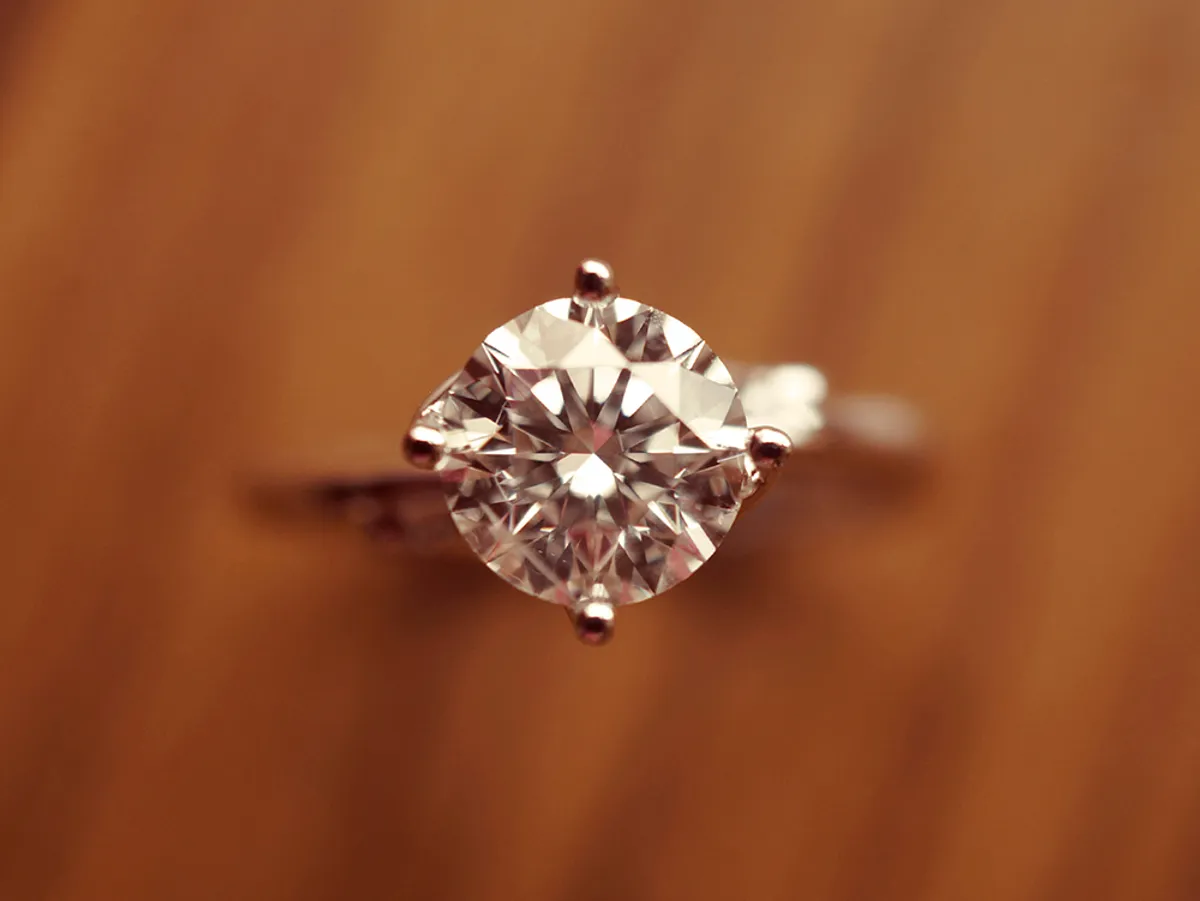 18k White Gold Diamond Ring (N) — 4