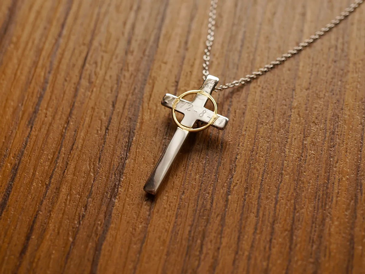 18k Yellow Gold Diamond Pendant with GIA — 4