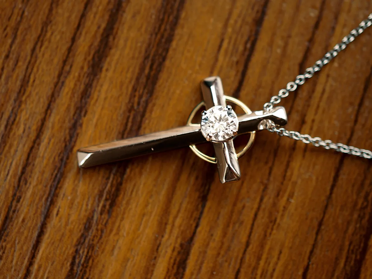 18k Yellow Gold Diamond Pendant with GIA — 2