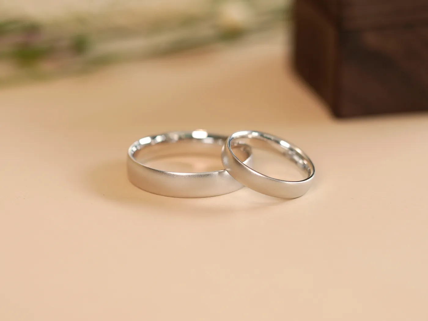 18k White Gold Wedding Band — view 10