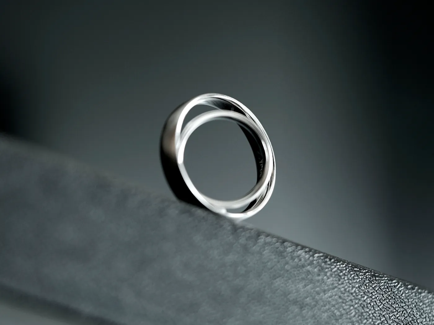 18k White Gold Wedding Band — view 1