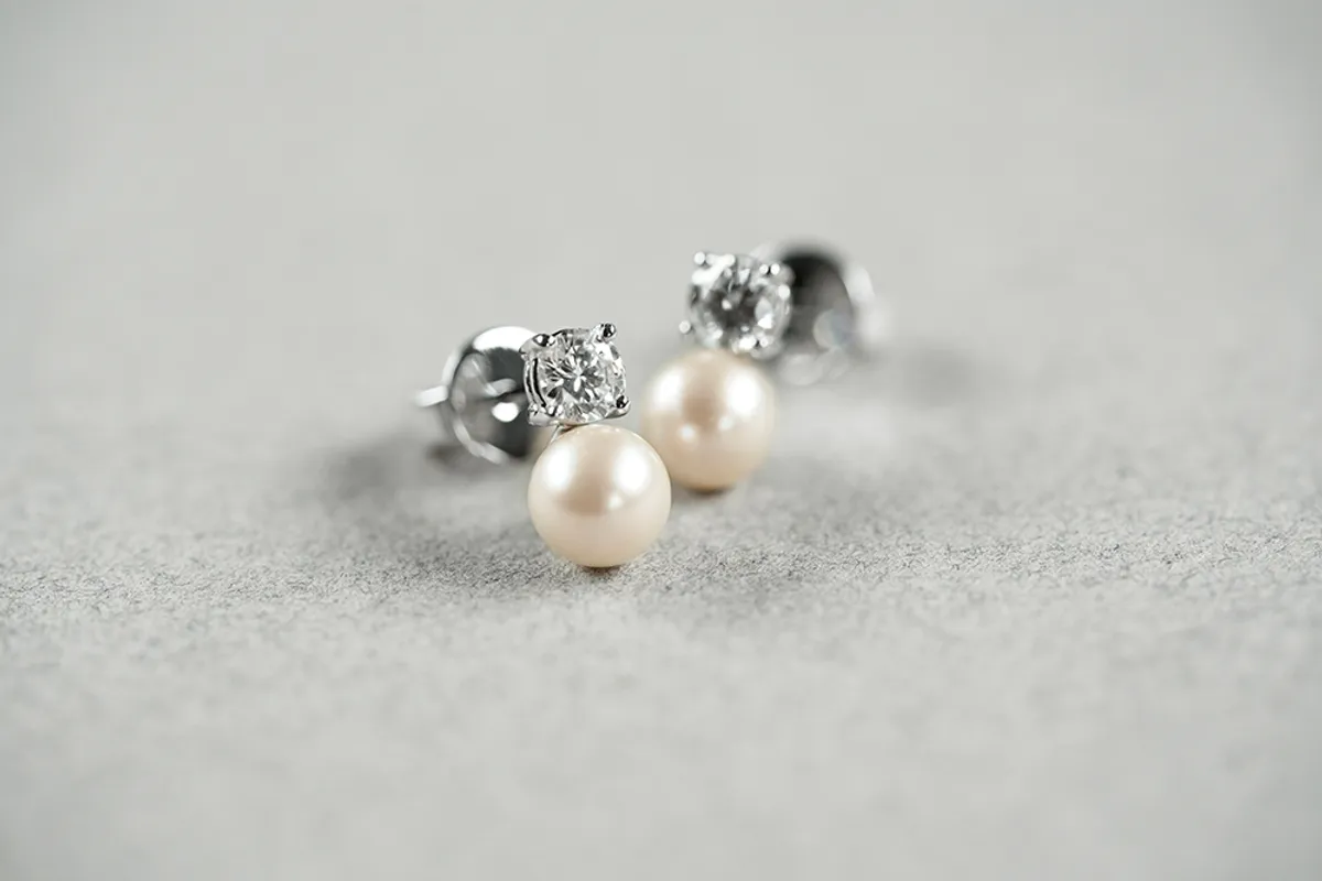 18k White Gold Earrings (Pearl & Diamond) — 5