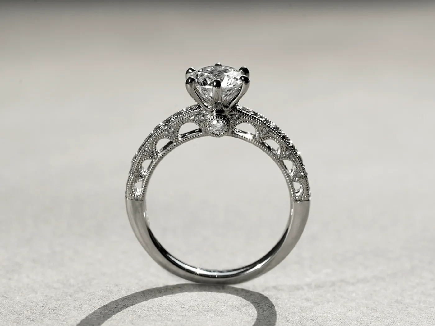 18k White Gold Diamond Ring — view 5