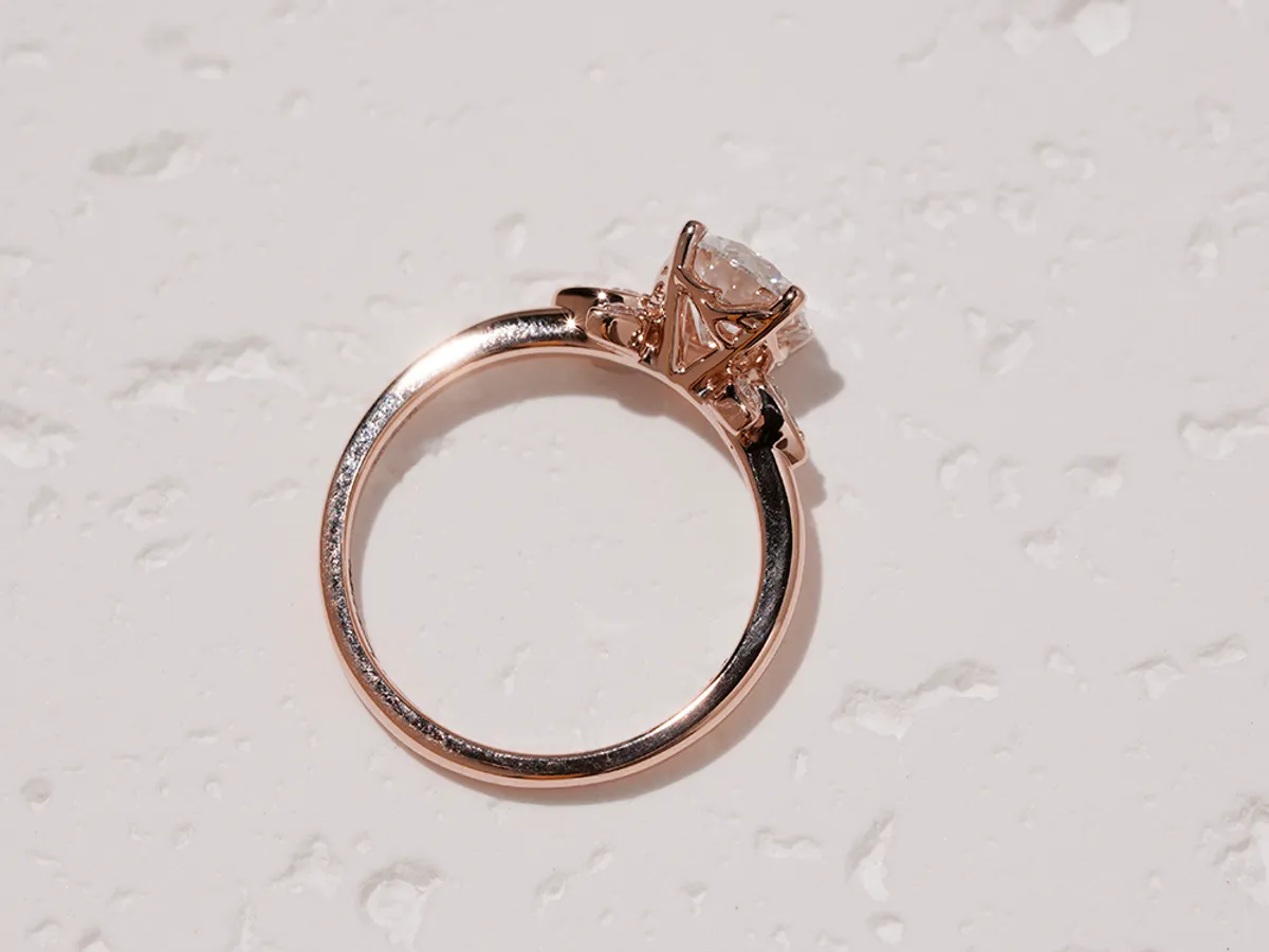 18k Rose Gold Diamond Ring — 8