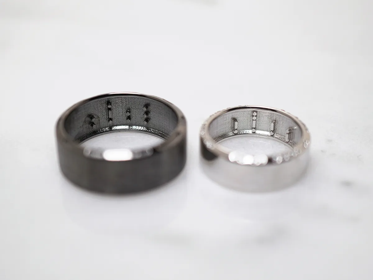 18k White & Black Gold Wedding Band — 1