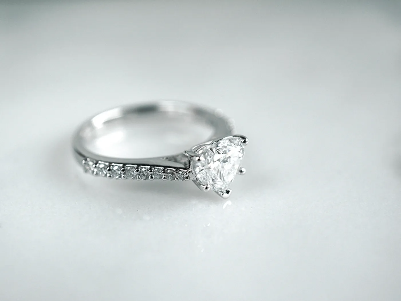 PT Diamond Ring with GIA (heart shape) — view 5