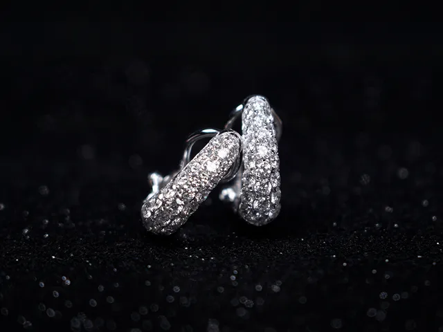 14k White Gold Diamond Earrings