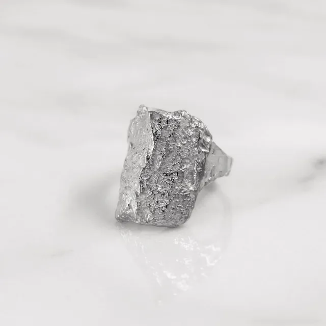 石戒指