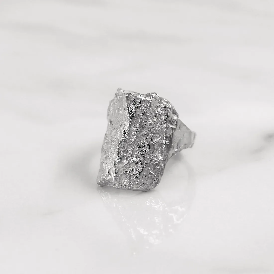 石戒指 · 白金